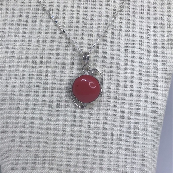 New Beautiful Simulated Red Coral Pendant - Picture 5 of 8